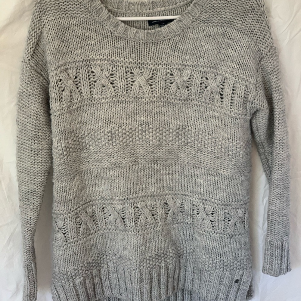 American Eagle sweater